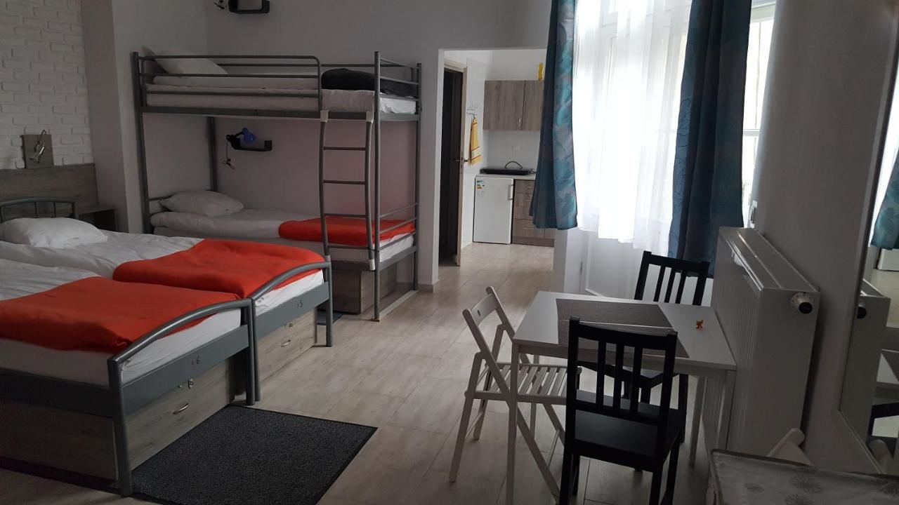 Хостелы Hostel Lwowska 11 Варшава