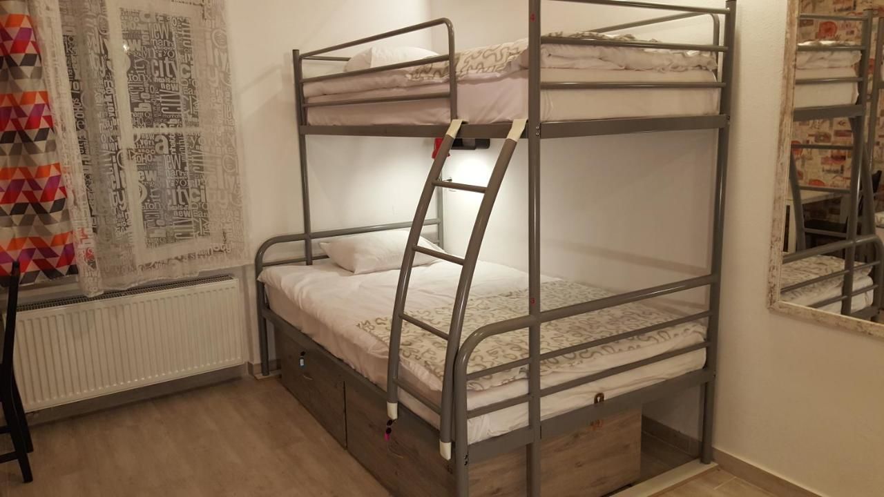 Хостелы Hostel Lwowska 11 Варшава