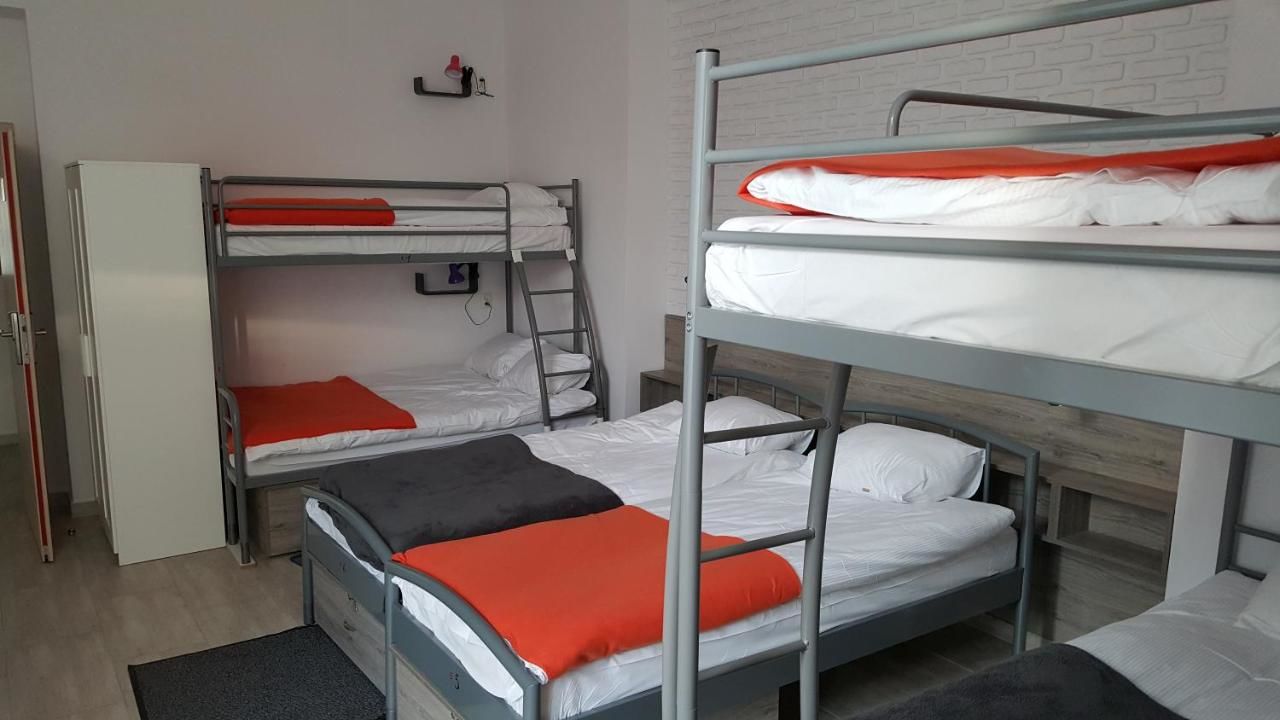 Хостелы Hostel Lwowska 11 Варшава