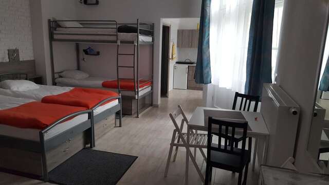 Хостелы Hostel Lwowska 11 Варшава-4